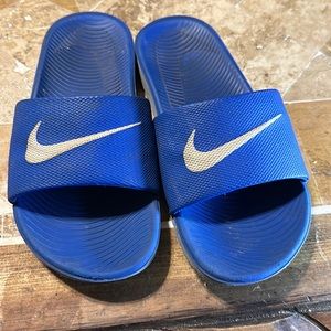Kids Nike sandals, size 3y
